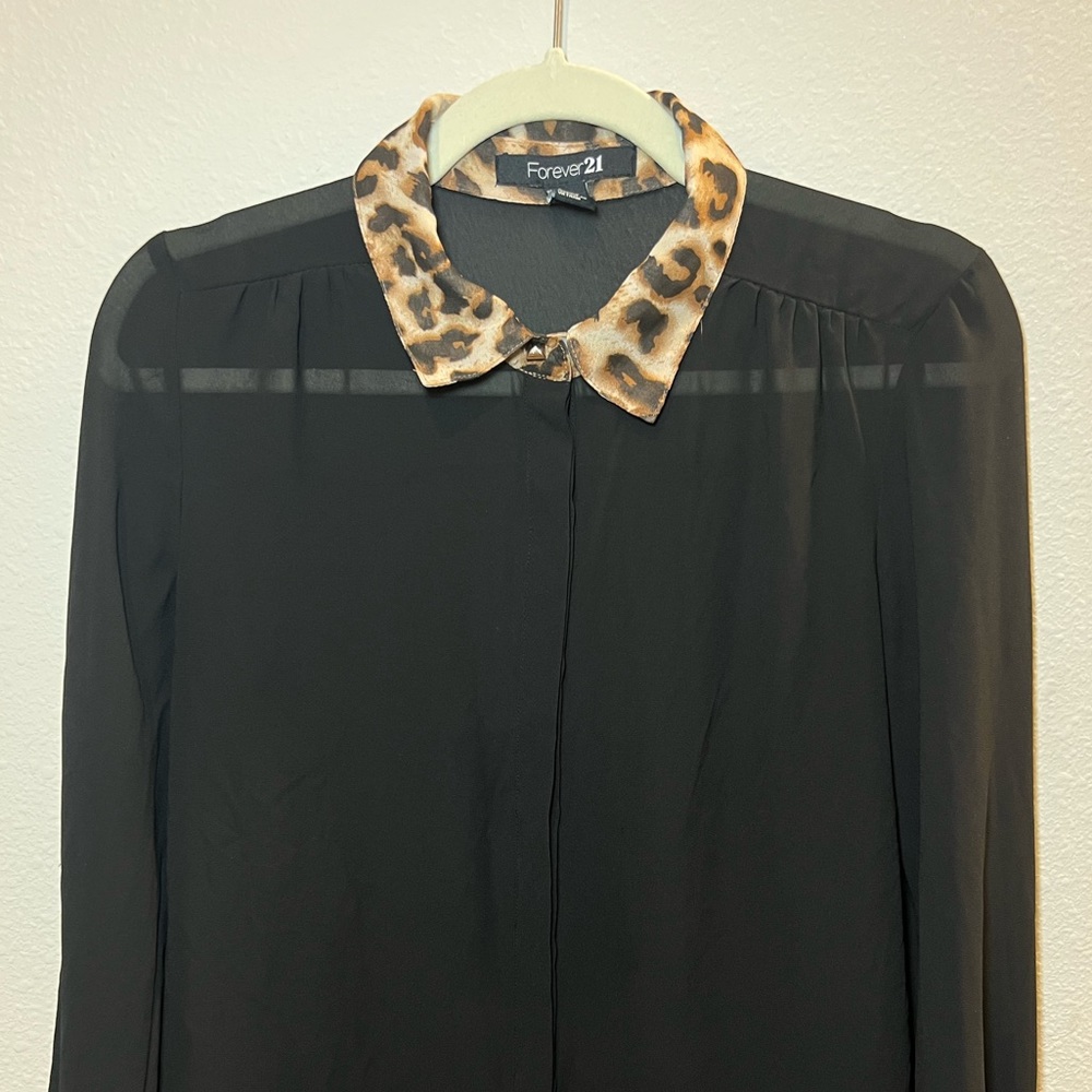 Forever 21 Black Animal Print See-through Top Size S - Picture 6 of 8